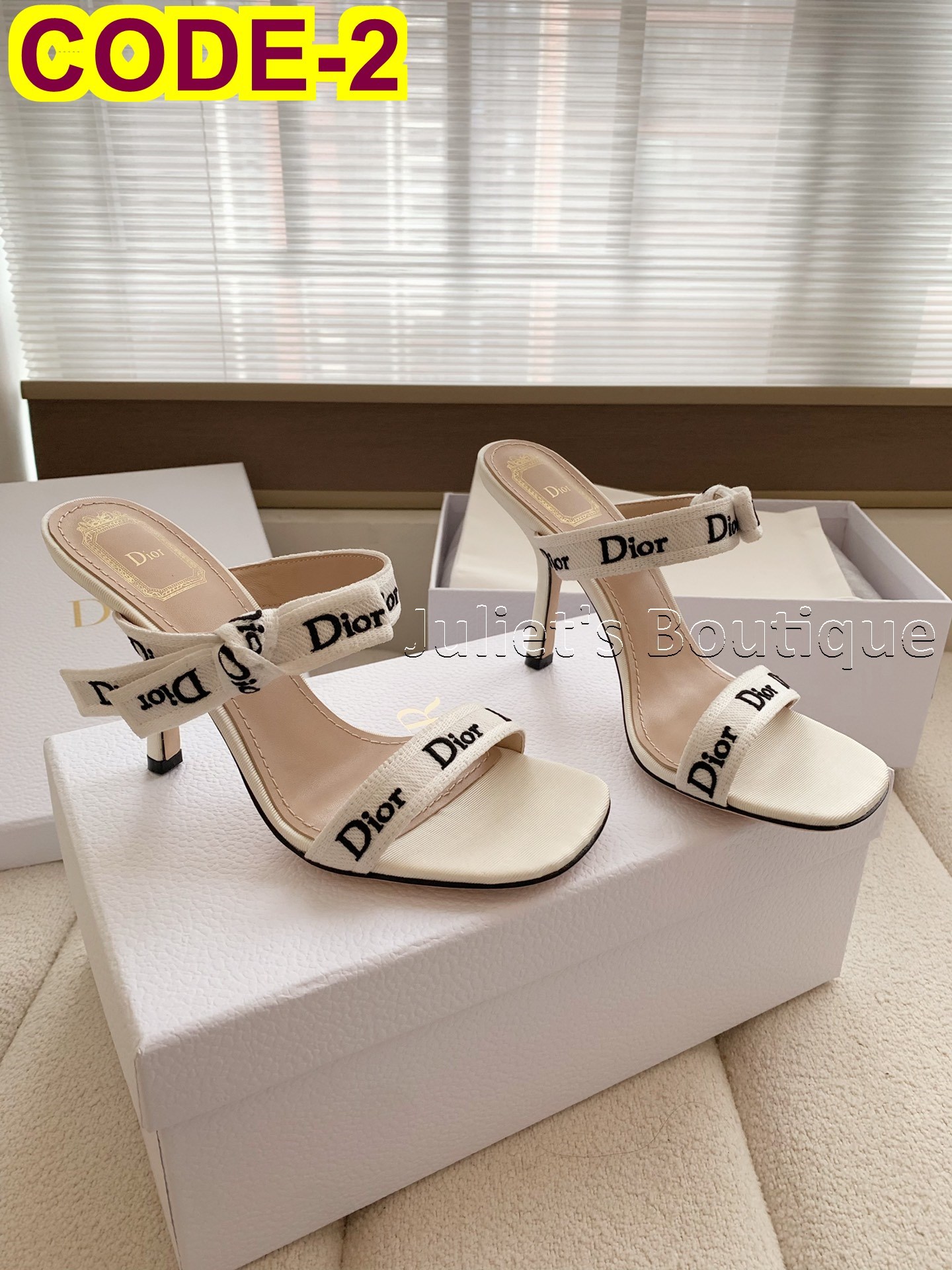 סנדלי עקב בסגנון Dior ✨
